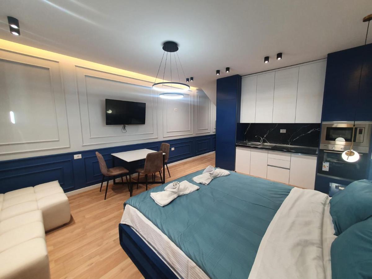 #New Luxury Apartment 티라나 외부 사진