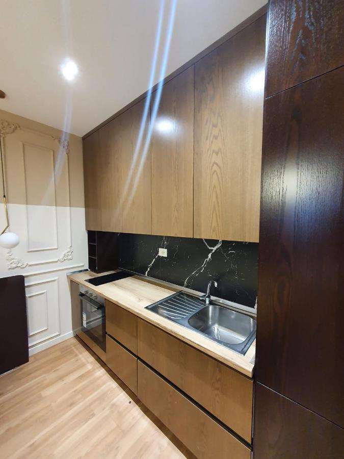 #New Luxury Apartment 티라나 외부 사진